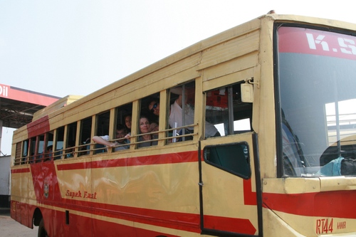 L'équipe en bus