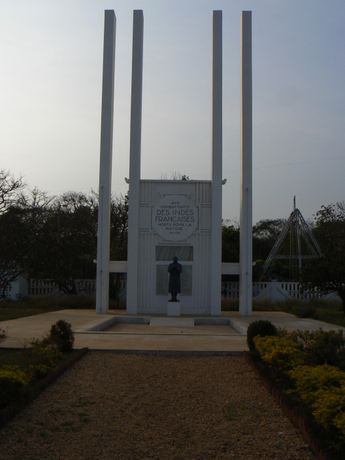 Monuments aux morts